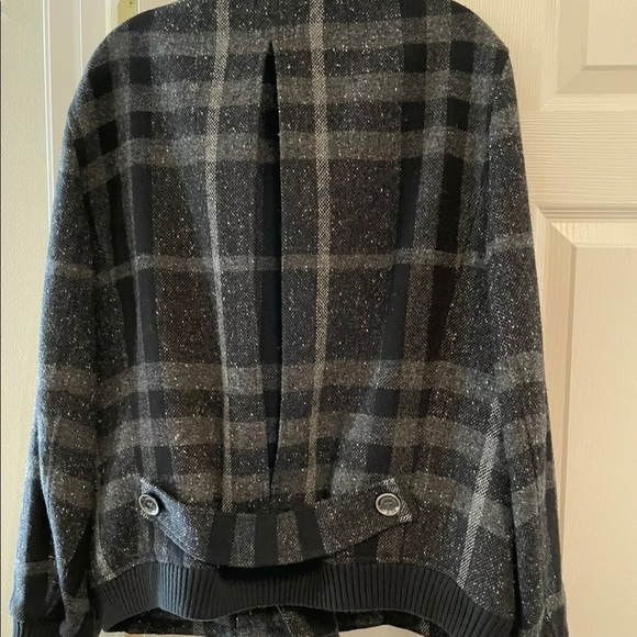 Women Burberry Wool Jacket US size 8 - Picture 2 of 5